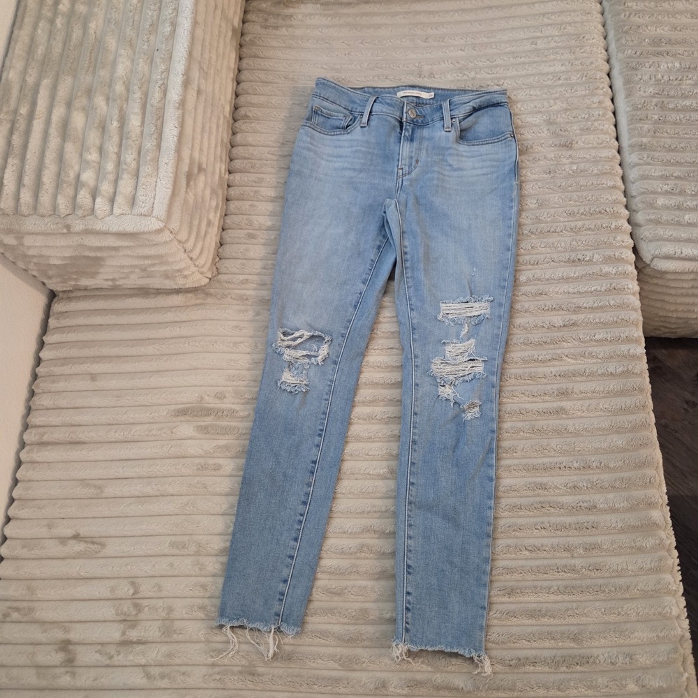 Levi's 711 Skinny Ankle Jeans 26 Light Wash Distressed Ripped Knee Raw Hem